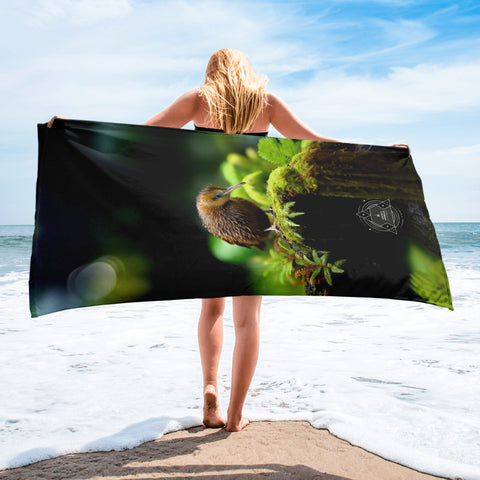 Kiwi Bird Spirit Animal Lightweight Beach Towel