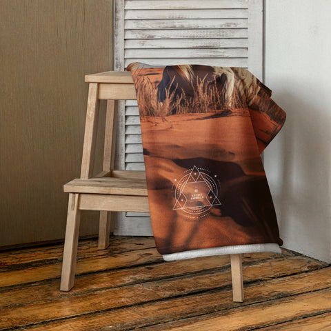 Arabian Oryx Spirit Animal Lightweight Beach Towel