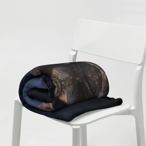 Hine-Nui-Te-Pō Goddess Throw Blanket