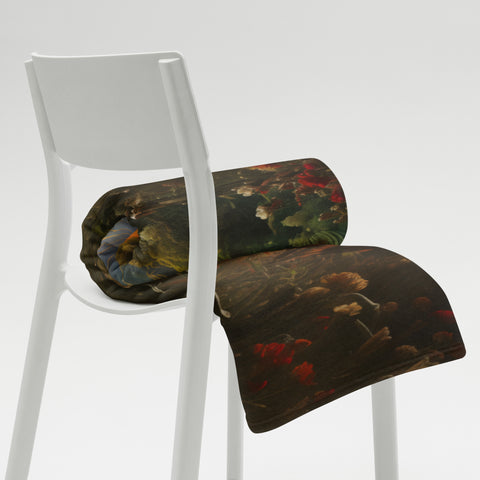 Mau Thuong Ngan Goddess Throw Blanket