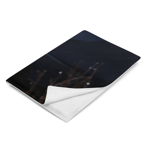 About my Brain Institute Blankets Hine-Nui-Te-Pō Goddess Throw Blanket